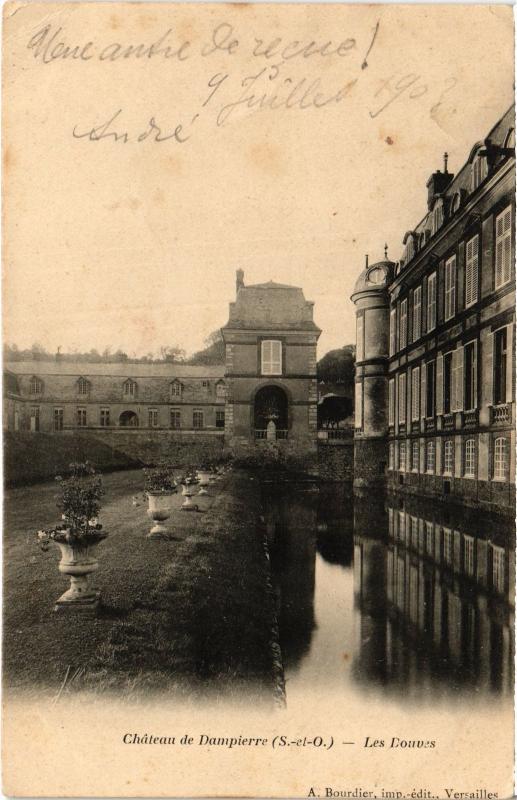 Carte postale ancienne Chevreuse Les Douves France à Chevreuse