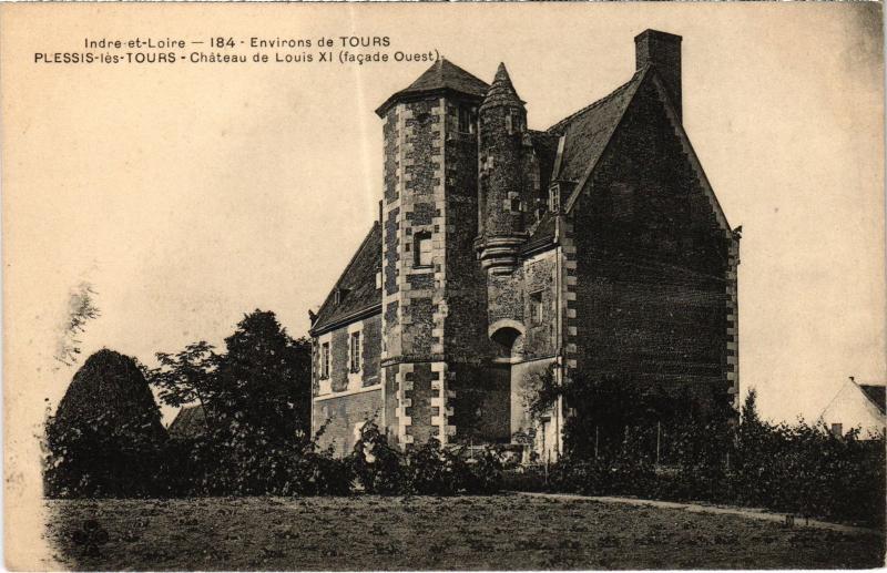Carte postale ancienne Plessis lez Tours Chateau de Louis Xi France à Tours