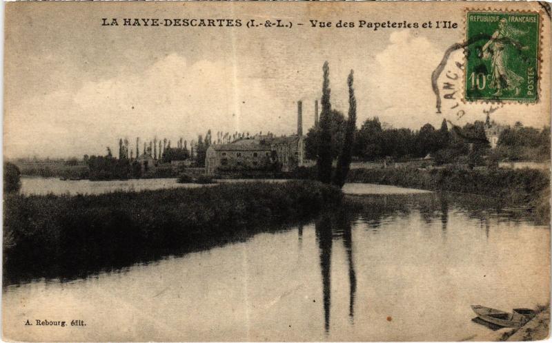 Carte postale ancienne La Haye Descartes Vue des Papeteries France à Descartes