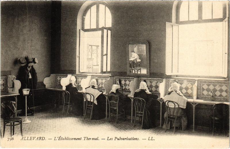 Carte postale ancienne Allevard L'Etablissement Thermal, Les Pulvarisations France