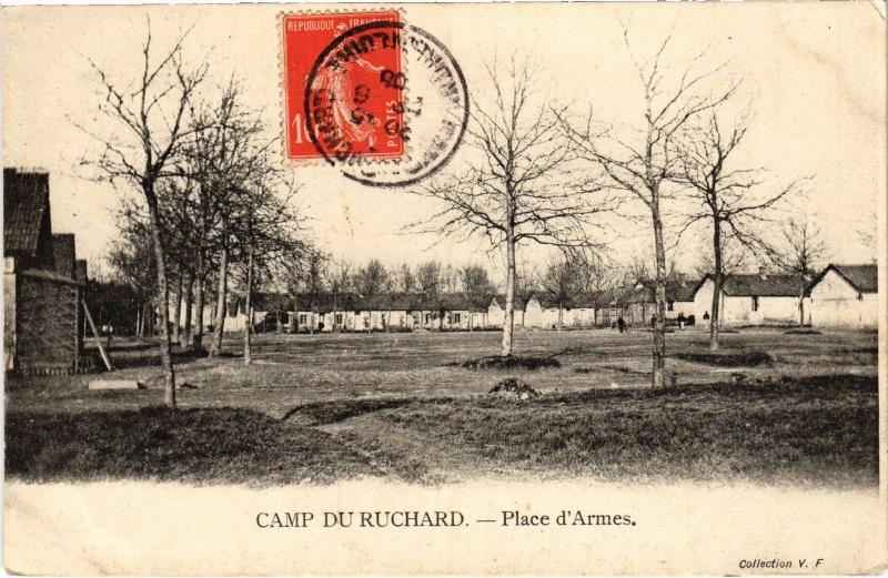 Carte postale ancienne Camp du Ruchard Place d'Armes France