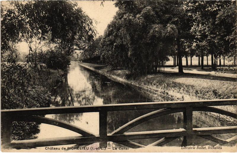 Carte postale ancienne Richelieu Le Canal France à Richelieu