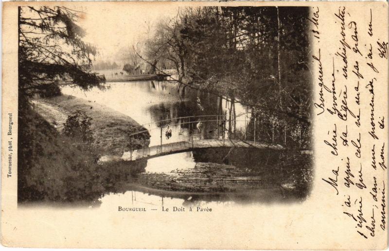 Carte postale ancienne Bourgueil Le Doit a Pavee France à Bourgueil