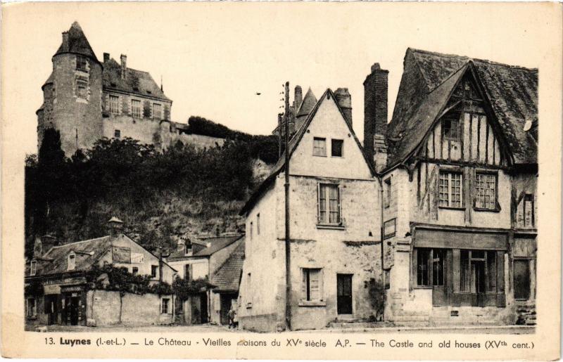 Carte postale ancienne Luynes Le Chateau, vieilles maisons France à Luynes