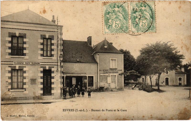 Carte postale ancienne Esvres Bureau de Poste et la Gare France à Esvres