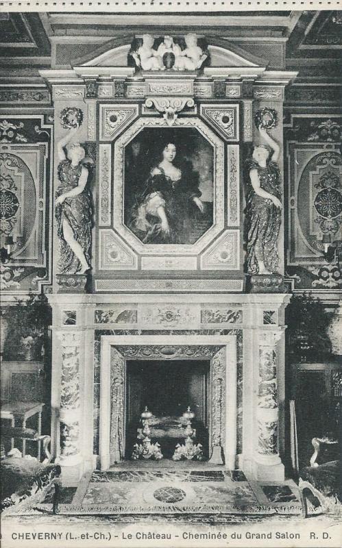 Carte postale ancienne Cheminée du Grand salon du Château de Cheverny à Cheverny