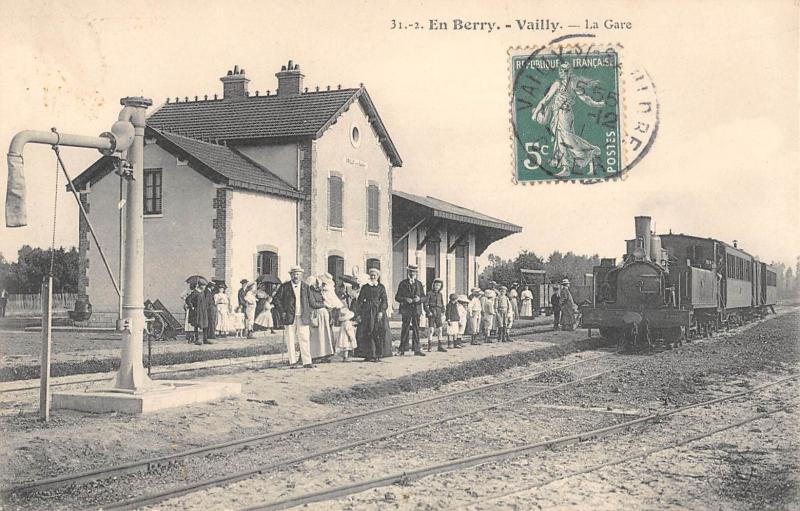 Carte postale ancienne En Berry - Vailly - La Gare - Train