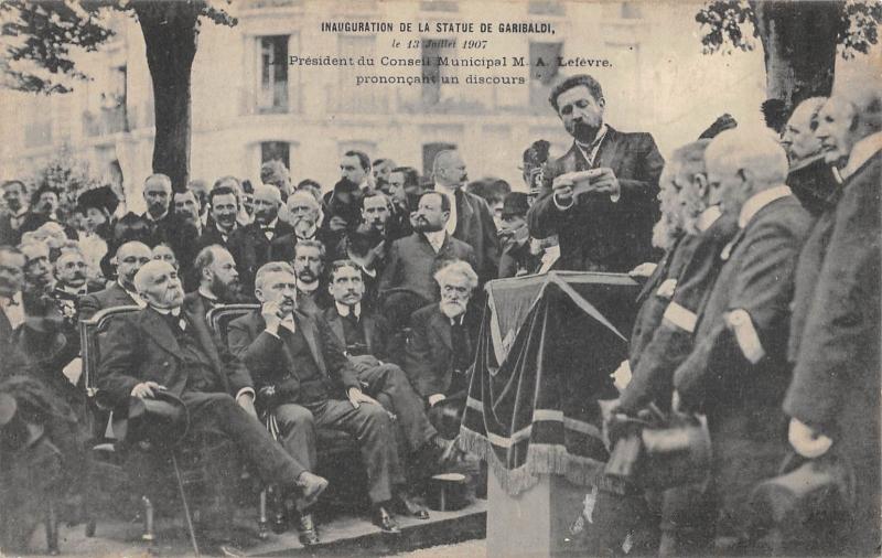Carte postale ancienne Inauguration de la Statue de Garibaldi, le 13 Juillet 1907 - Le Président du Conseil Municipal Monsieur A. Lefevre prononçant un discours à Paris 15e