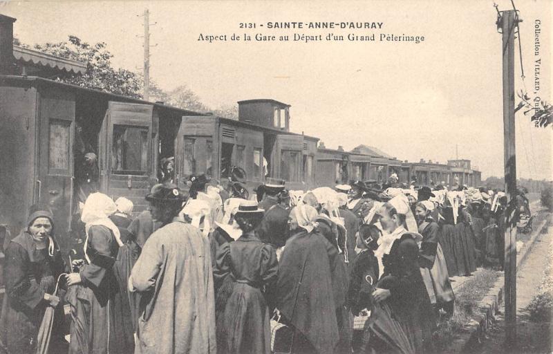 Carte postale ancienne Sainte Anne D'Auray - Aspect De La Gare Au Depart D'Un Grand Pelerinage à Sainte-Anne-d'Auray