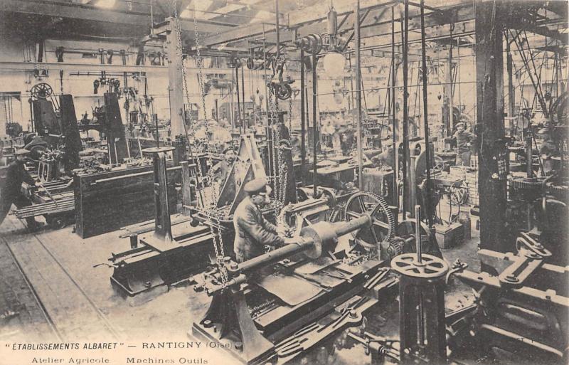 Carte postale ancienne Rantigny - Etablissements Albaret - Rantigny - Atelier Agricole - Machine à Rantigny