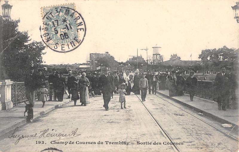 Carte postale ancienne Champ De Courses Du Tremblay - Sortie Des Courses é