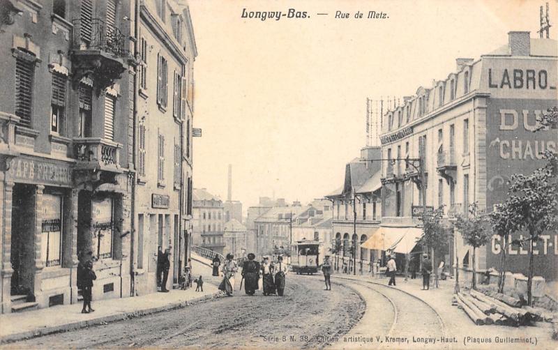 Carte postale ancienne Longwy Bas - Rue De Metz à Longwy