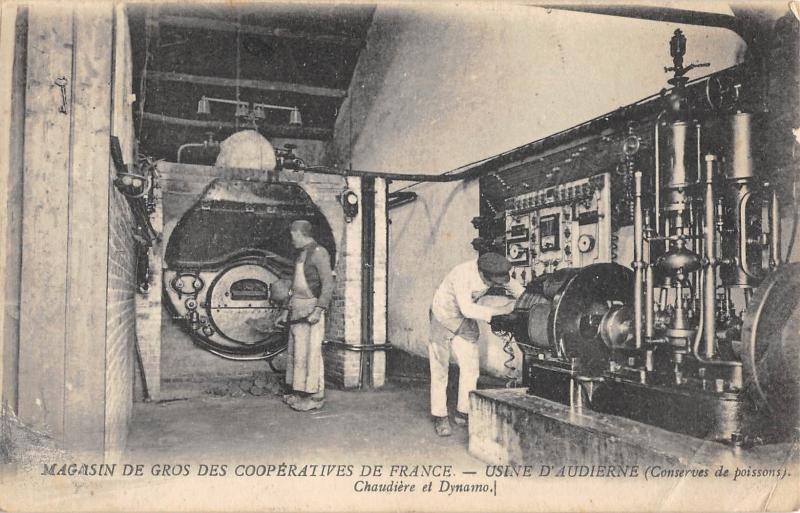 Carte postale ancienne Usine D'Audierne - Magasin De Gros Des Cooperatives De France - Conserves à Audierne