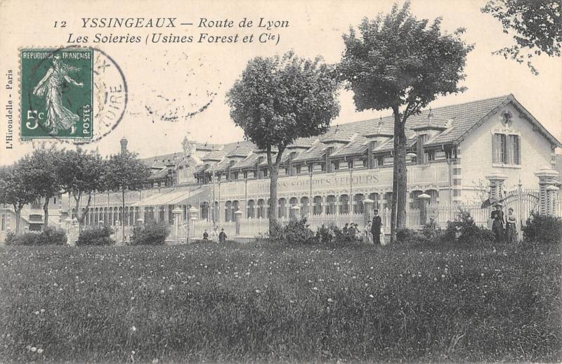 Carte postale ancienne Yssingeaux - Route De Lyon - Les Soieries - Usines Forest Et Cie à Yssingeaux