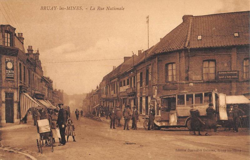 Carte postale ancienne Bruay Les Mines - La Rue Nationale