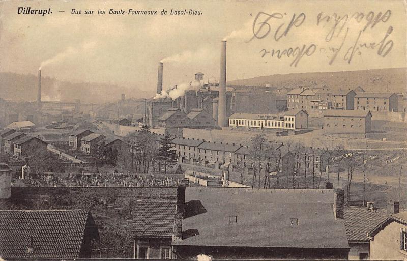 Carte postale ancienne Villerupt - Vue Sur Les Hauts Fourneaux De Laval Dieu à Villerupt