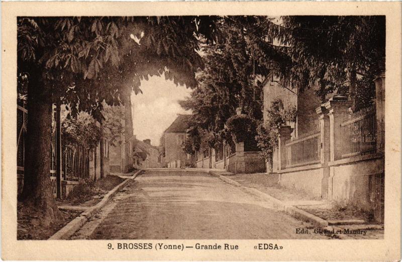 Carte postale ancienne Brosses Grande Rue France à Brosses