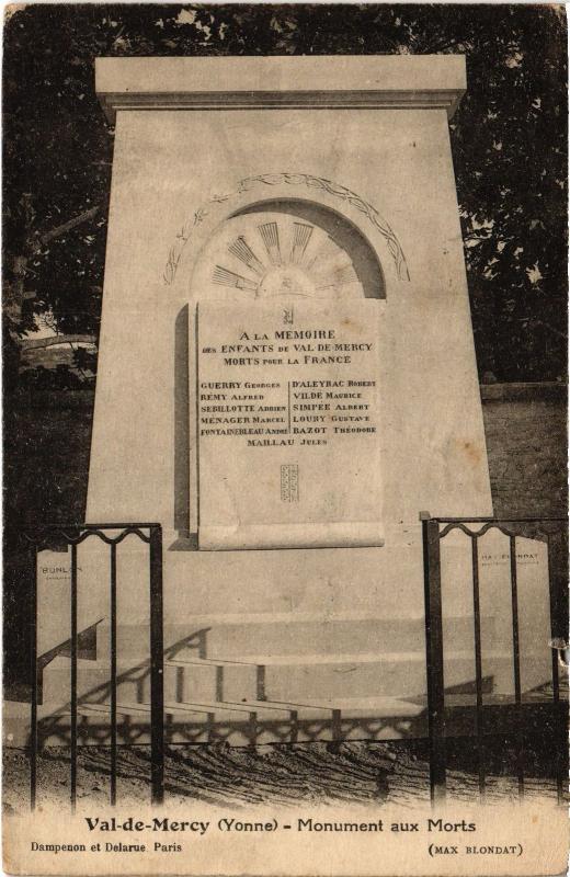 Carte postale ancienne Val de Mercy Monument aux Morts France à Mercy
