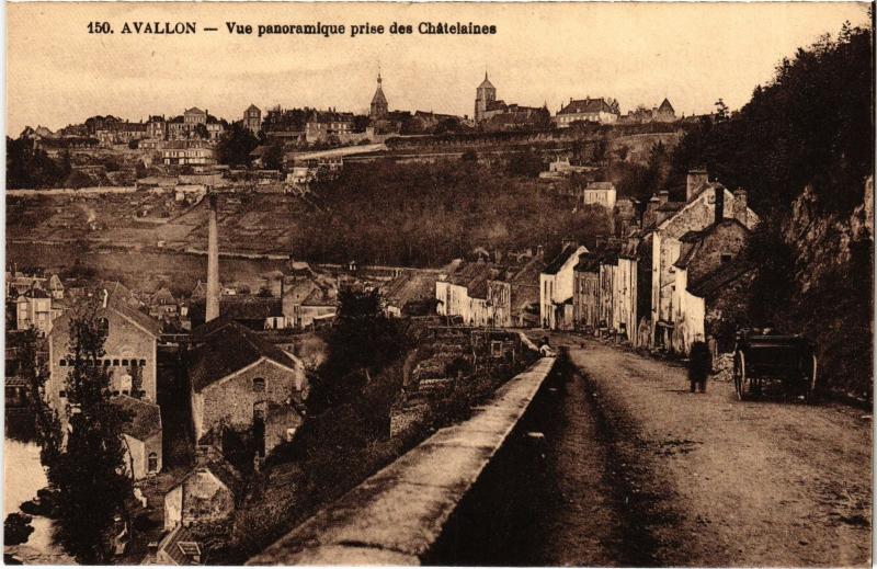 Carte postale ancienne Avallon Vue panoramique prise des Chatelaines France à Avallon