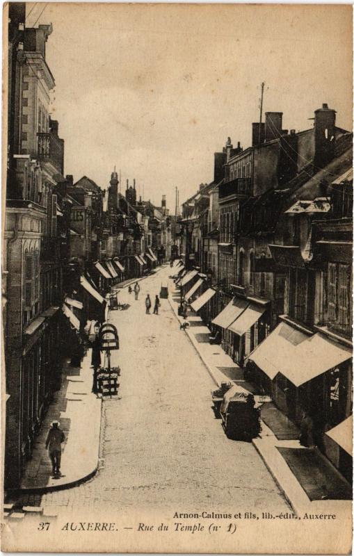 Carte postale ancienne Auxerre Rue du Temple France à Auxerre