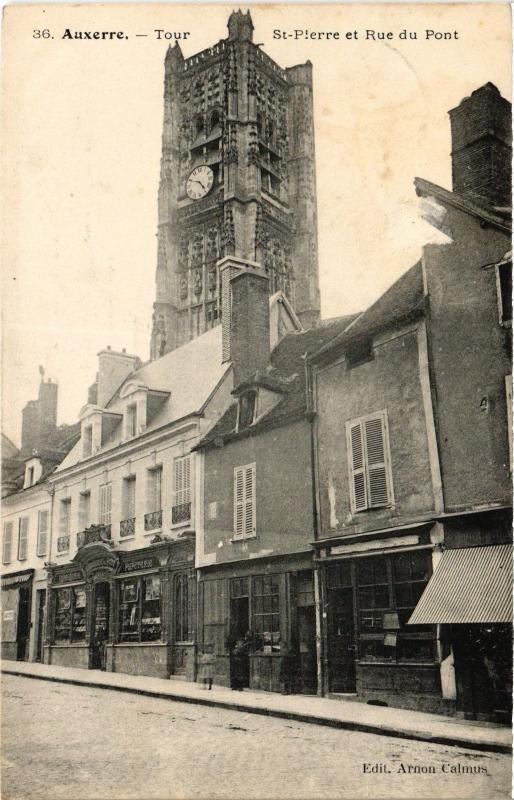 Carte postale ancienne Auxerre Tour Saint-Pierre et Rue du Pont France à Auxerre
