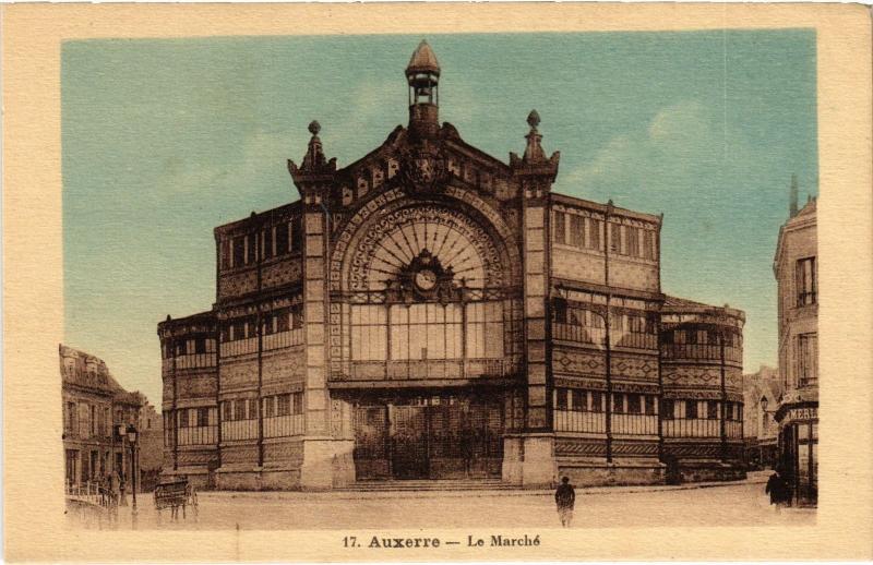 Carte postale ancienne Auxerre Le Marche France à Auxerre