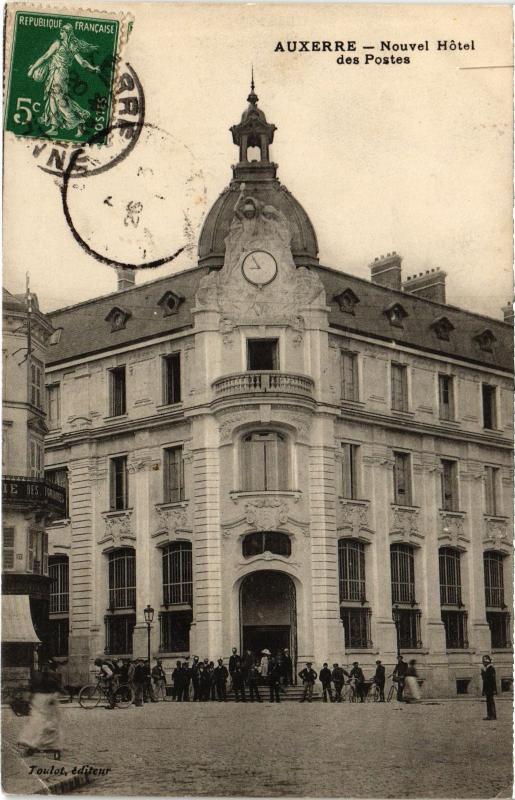 Carte postale ancienne Auxerre Nouvel Hotel des Postes France à Auxerre