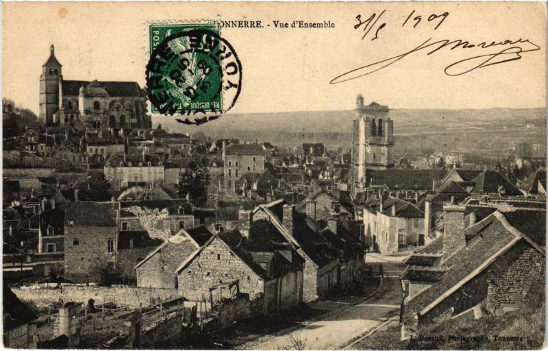 Carte postale ancienne Tonnerre Vue d'Ensemble France à Tonnerre