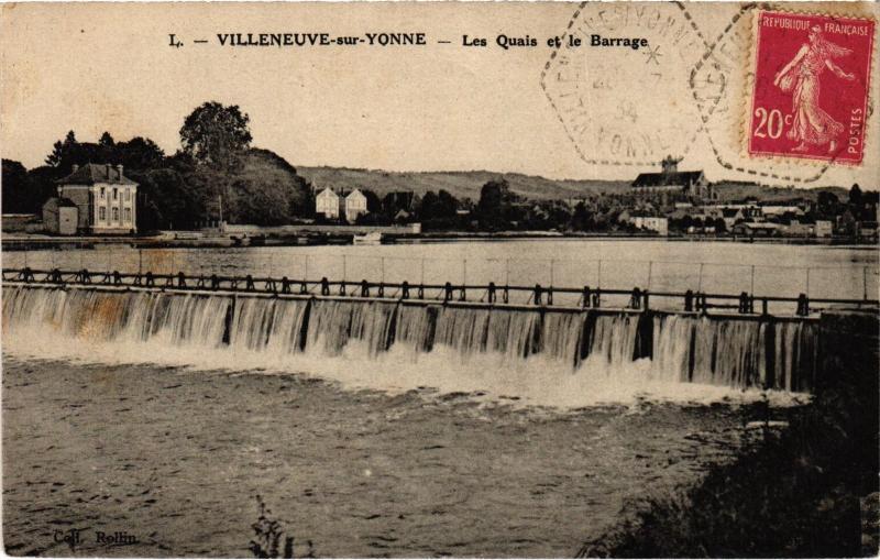 Carte postale ancienne Villeneuve-sur-Yonne Les Quais et le Barrage France à Villeneuve-sur-Yonne