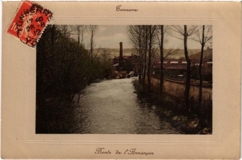 Carte postale ancienne Tonnerre Bords de l'Armancon France à Tonnerre