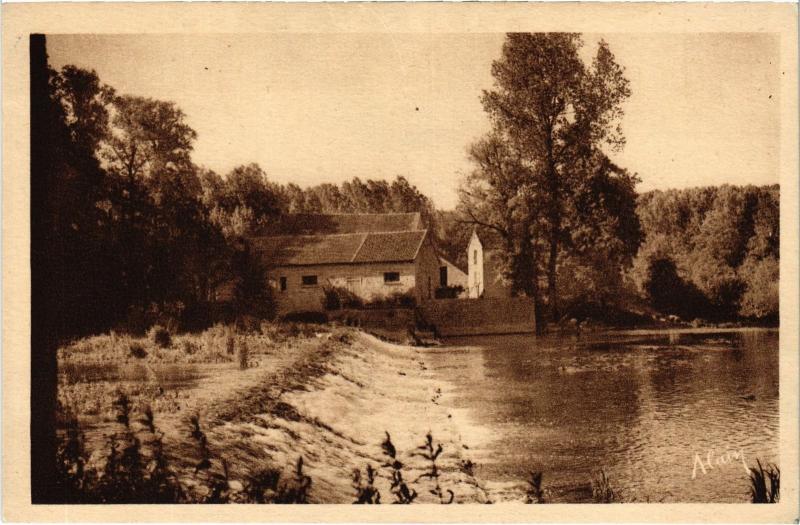 Carte postale ancienne Chablis Moulin et Ecluse du Patis France à Chablis