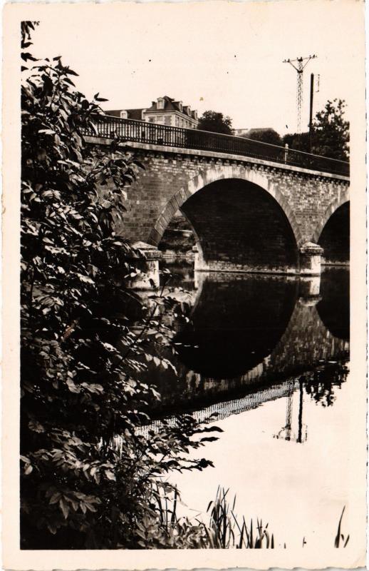 Carte postale ancienne Auxerre Le Pont de la Tournelle France à Auxerre
