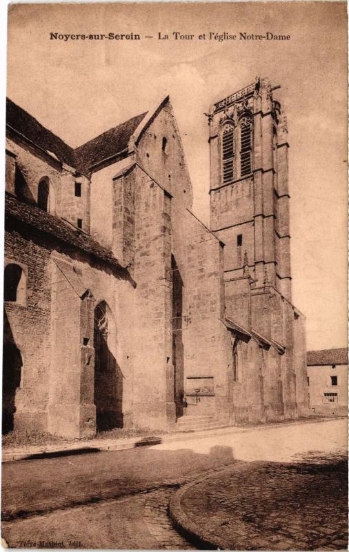Carte postale ancienne Noyers-sur-Serein La Tour et l'Eglise Notre-Dame France à Noyers