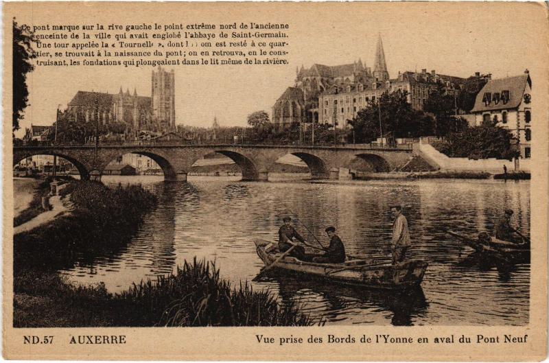 Carte postale ancienne Auxerre Vue prise des Bords de l'Yonne France à Auxerre