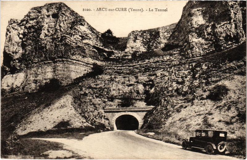 Carte postale ancienne Arcy-sur-Cure Le Tunnel France à Arcy-sur-Cure