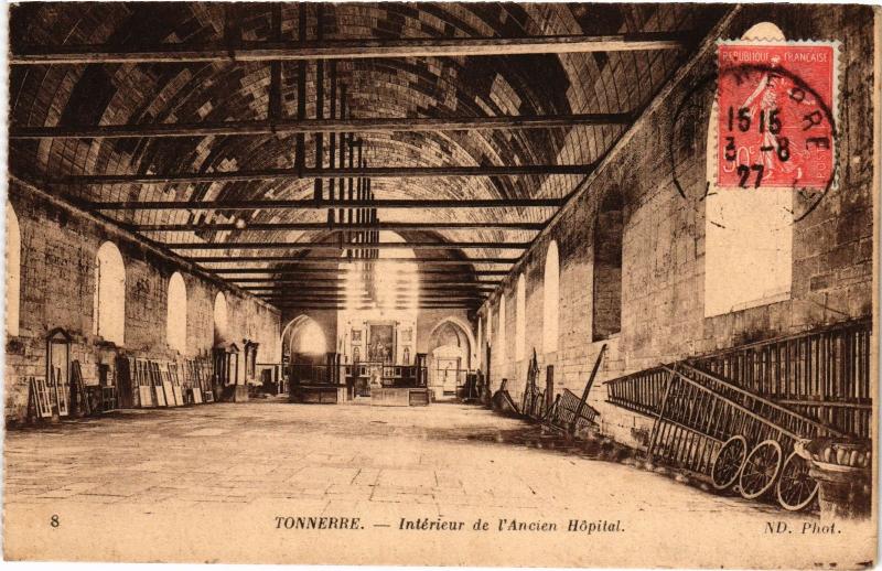 Carte postale ancienne Tonnerre Interieur de l'Ancien Hopital France à Tonnerre