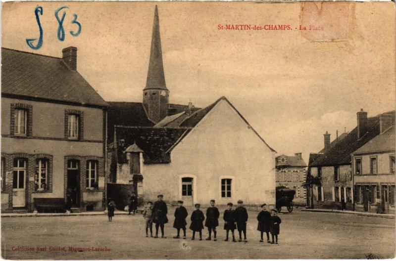 Carte postale ancienne Saint-Martin-des-Champs La Place France à Saint-Martin-des-Champs