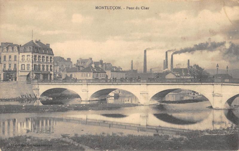 Carte postale ancienne Montlucon - Pont Du Cher à Montluçon