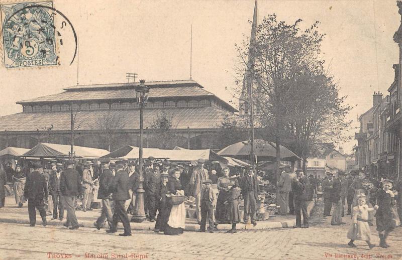 Carte postale ancienne Troyes - Marche Saint Remi à Troyes