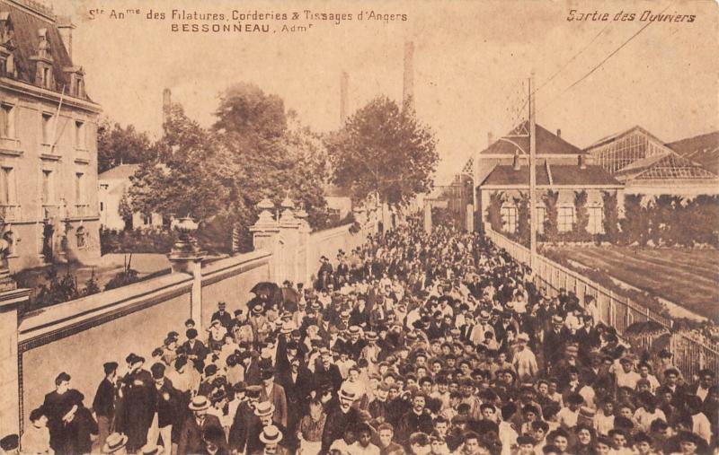 Carte postale ancienne Sté Des Filatures Corderies Et Tissage D'Angers - Bessonneau - Sortie Ouv à Angers