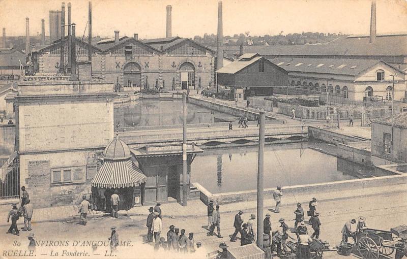 Carte postale ancienne Ruelle - La Fonderie