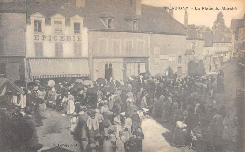Carte postale ancienne Corbigny - La Place Du Marche à Corbigny
