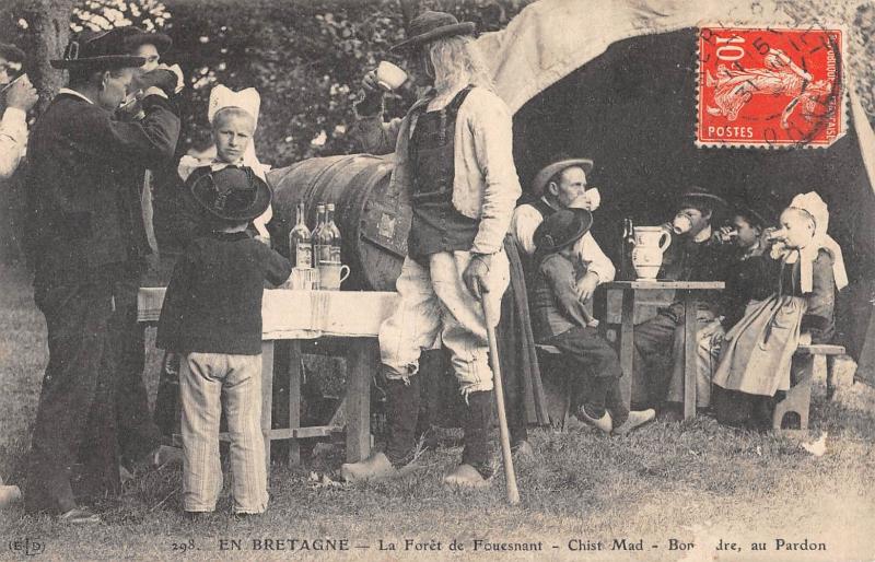 Carte postale ancienne En Bretagne - La Foret De Fouesnant - Chist Mad - Au Pardon à Fouesnant