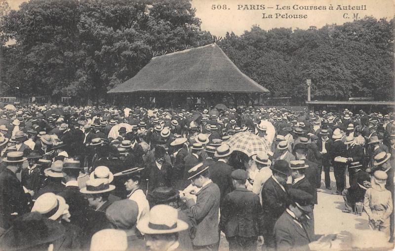 Carte postale ancienne Paris - Les Courses A Auteuil - La Pelouse à Paris
