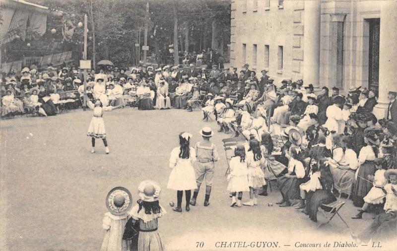 Carte postale ancienne Chatel Guyon - Concours De Diabolo à Châtel-Guyon