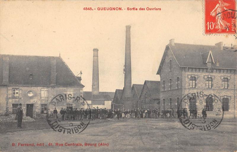 Carte postale ancienne Gueugnon - Sortie Des Ouvriers à Gueugnon