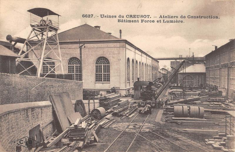 Carte postale ancienne Usines Du Creusot - Ateliers De Construction - Batiment Force Et Lumiere