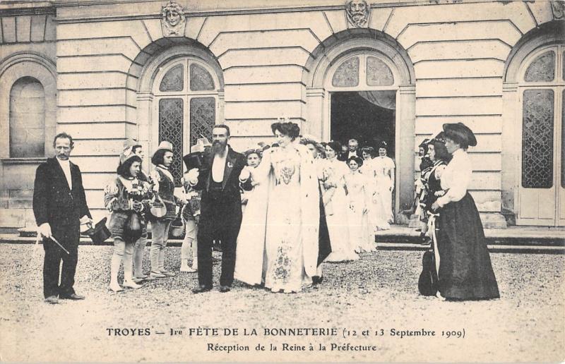 Carte postale ancienne Troyes - 1ere Fete De La Bonneterie 1909 - La Cavalcade - Reception De La à Troyes