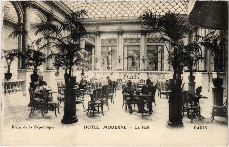 Carte postale ancienne Paris 10e Hotel Moderne Le Hall à Paris 10e