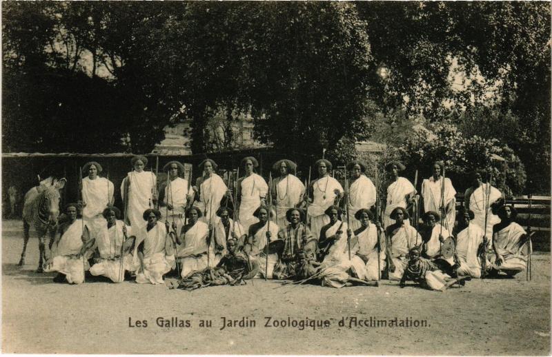 Carte postale ancienne Les Gallas au Jardin Zoologique d'Acclimatation à Neuilly-sur-Seine